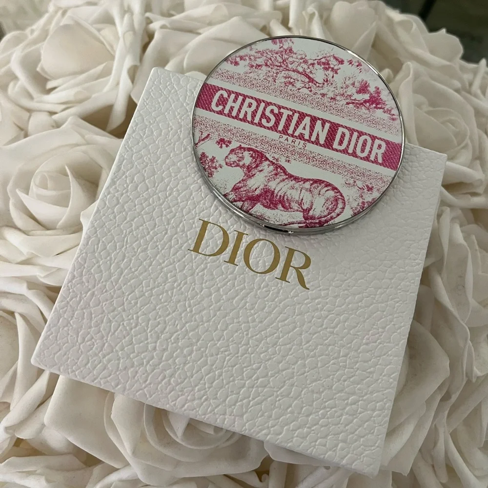 NEW Dior Beauty Pink and White Toile Compact Mirror with gift Box - Picture 4 of 10